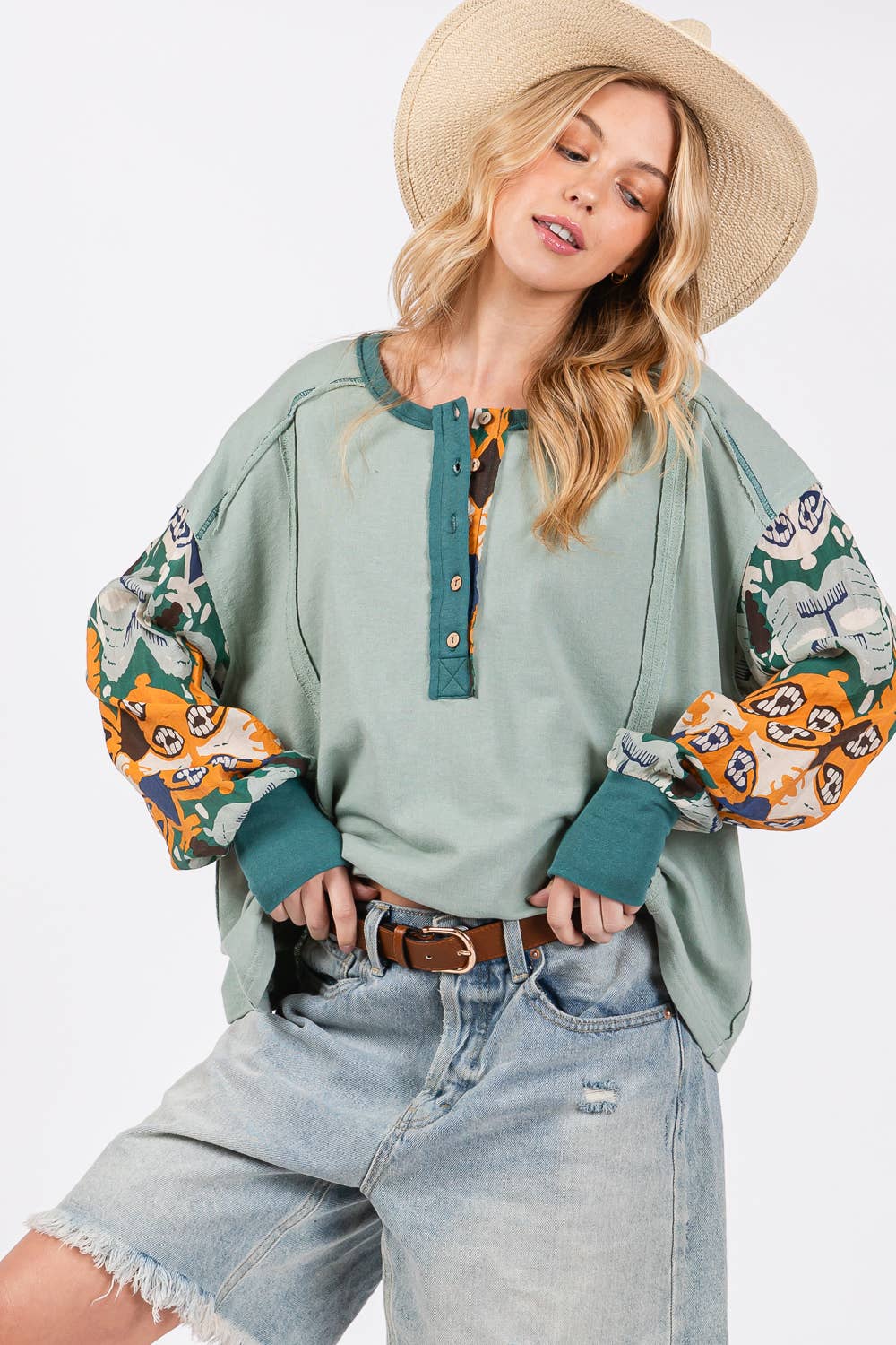 COLOR BLOCK ABSTRACT CONTRAST LONG SLEEVES TOP (ST71045): FALLOW / S-M-L
