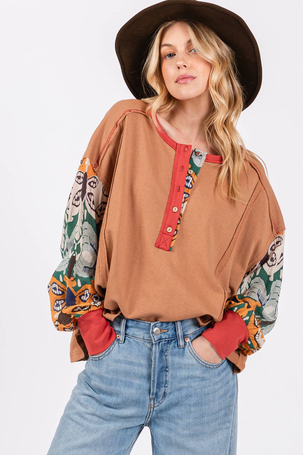 COLOR BLOCK ABSTRACT CONTRAST LONG SLEEVES TOP (ST71045): FALLOW / S-M-L
