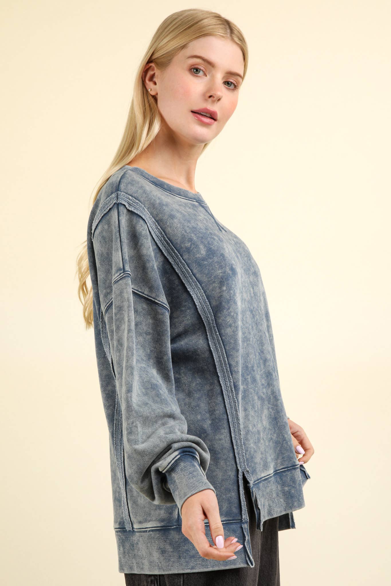 NT11399-Mineral Washed French Terry Oversized Knit Top: Black / S-M-L/2-2-2