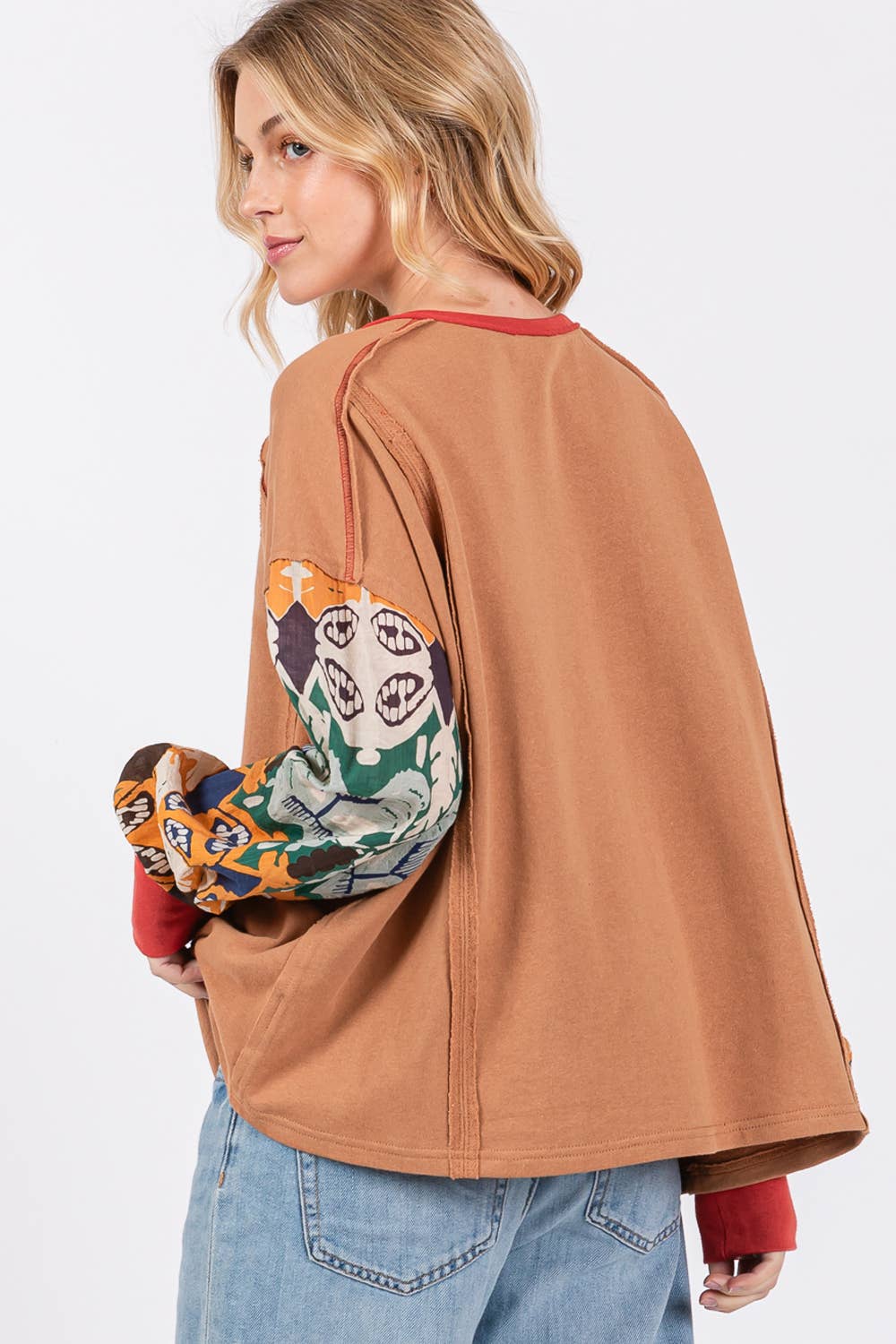 COLOR BLOCK ABSTRACT CONTRAST LONG SLEEVES TOP (ST71045): FALLOW / S-M-L