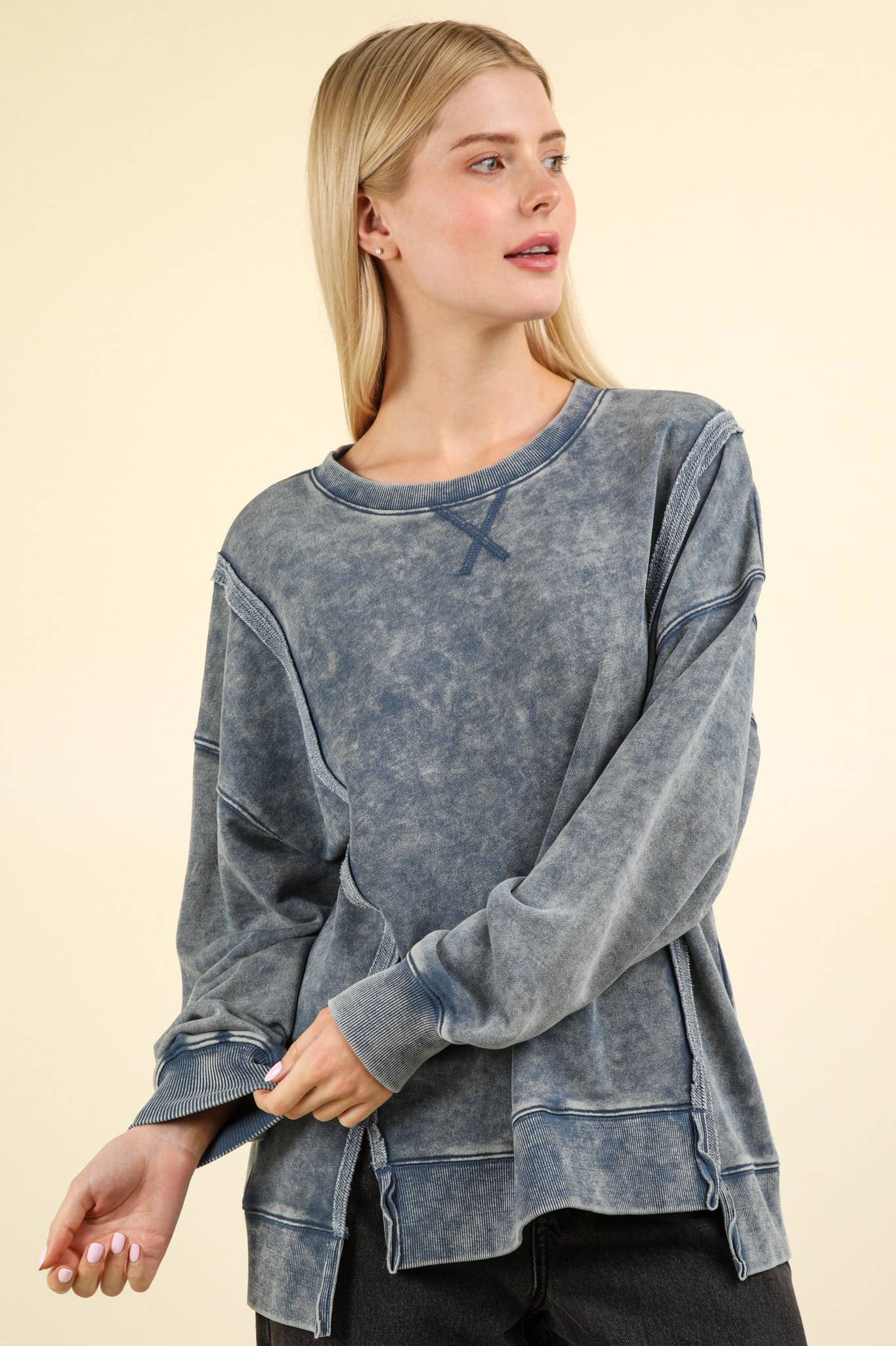 NT11399-Mineral Washed French Terry Oversized Knit Top: Black / S-M-L/2-2-2