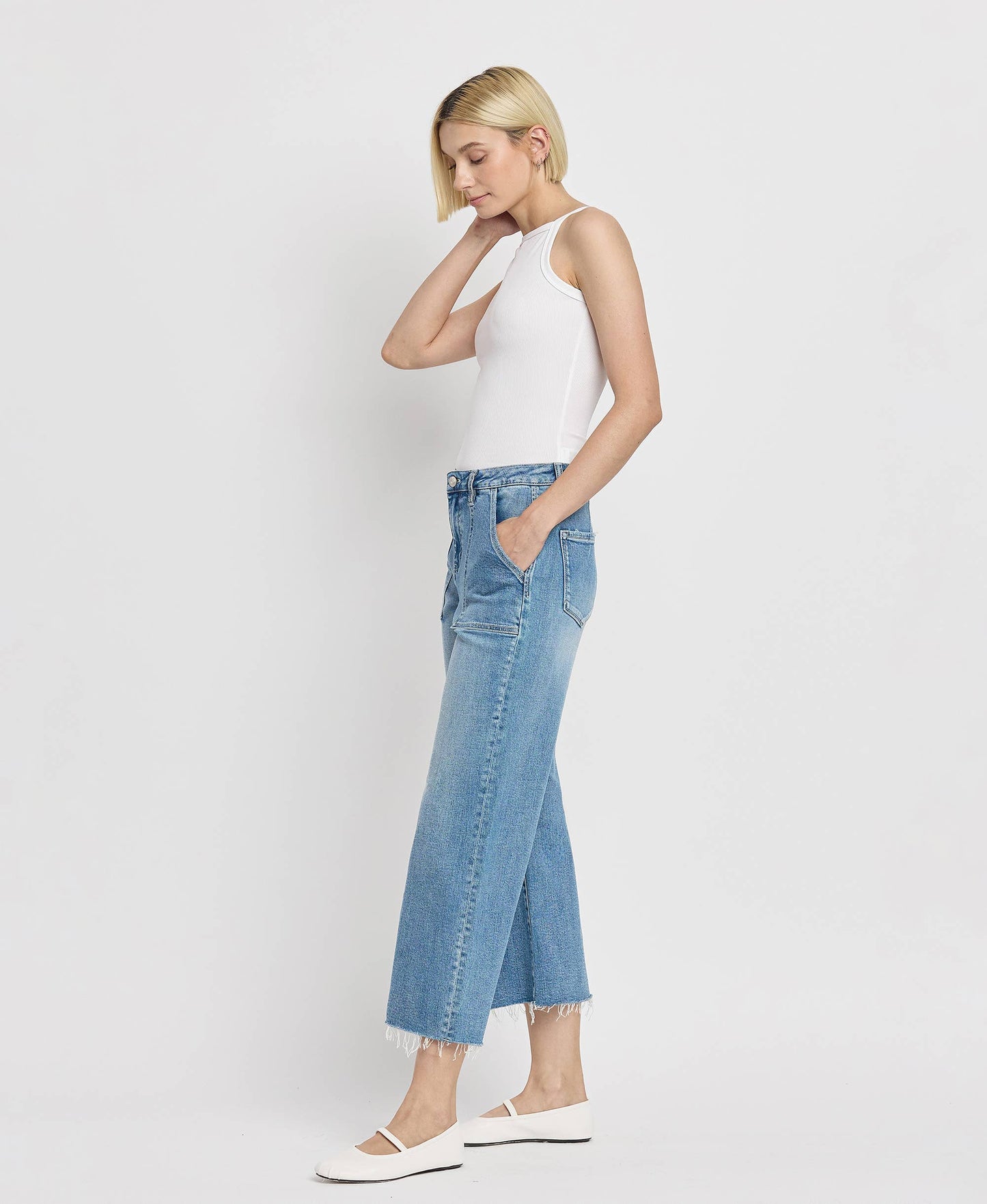 HIGH RISE CROP CARPENTER WIDE JEANS LV1439: SOLICITOUS / 30