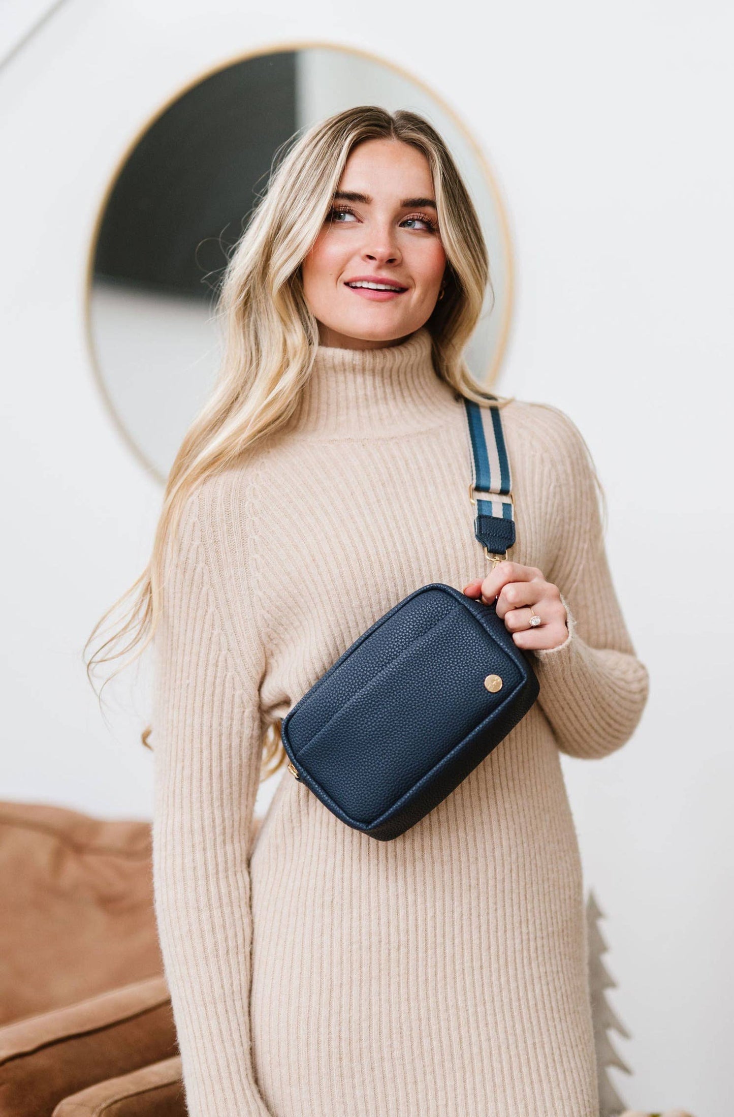 Willow Crossbody Belt Fanny Waist Sling Purse Bag: Light Camel