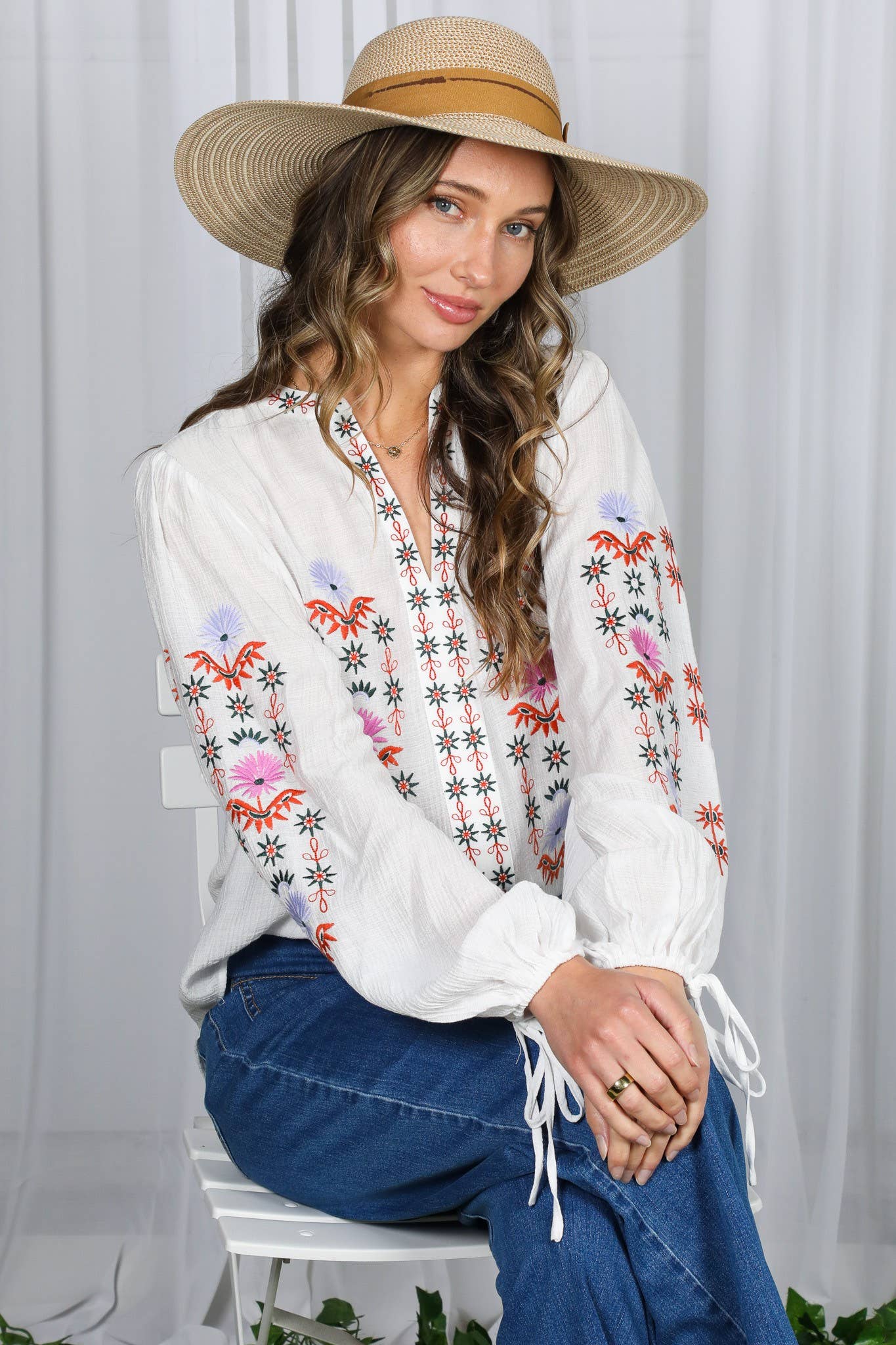 Vintage Embroidered Long Puff Blouse Top VT83003: Off White / L