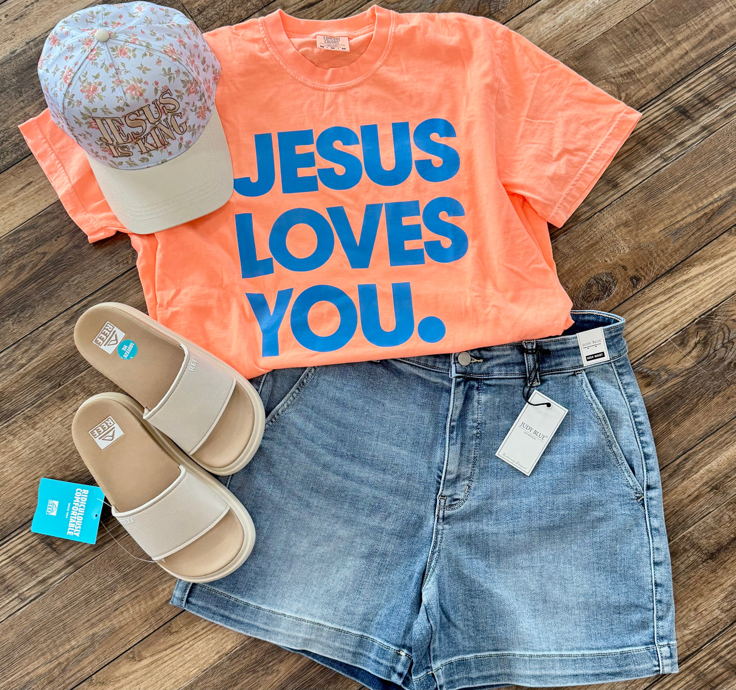 Jesus Loves You -peach
