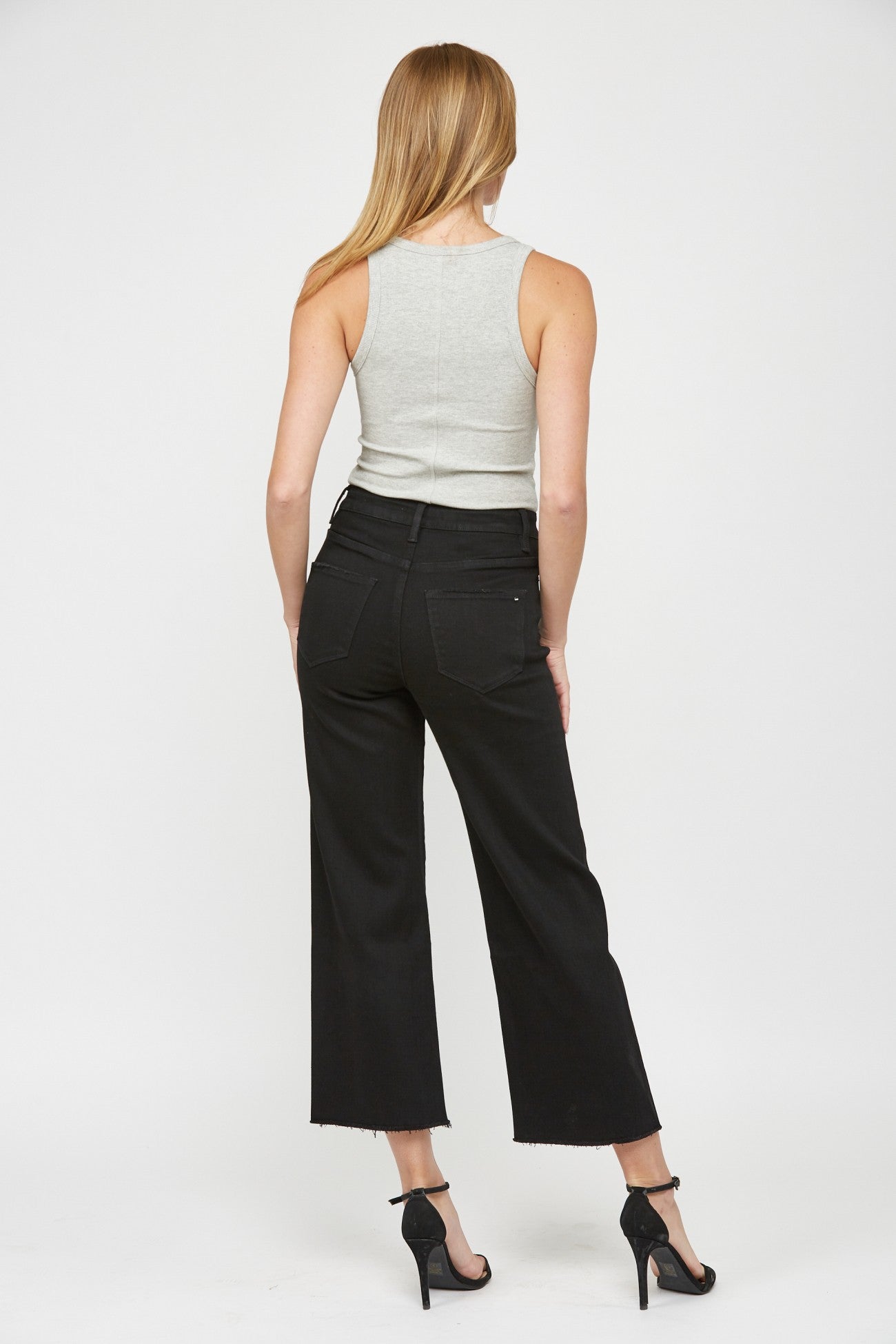 Studio Crop Jeans