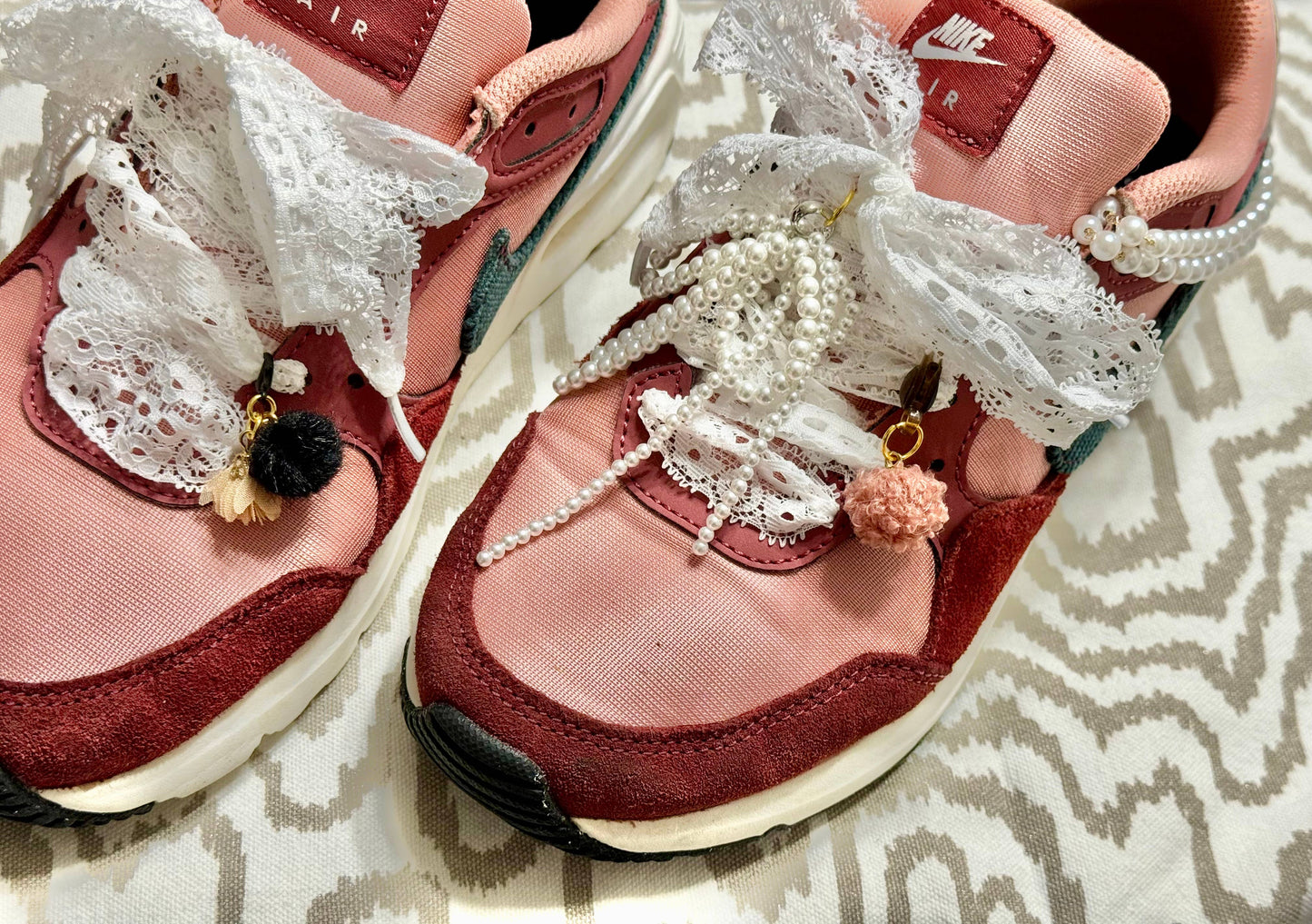 Shoe Charms Trendy Sneaker Jewels Shoelaces & Charm Set : Bows