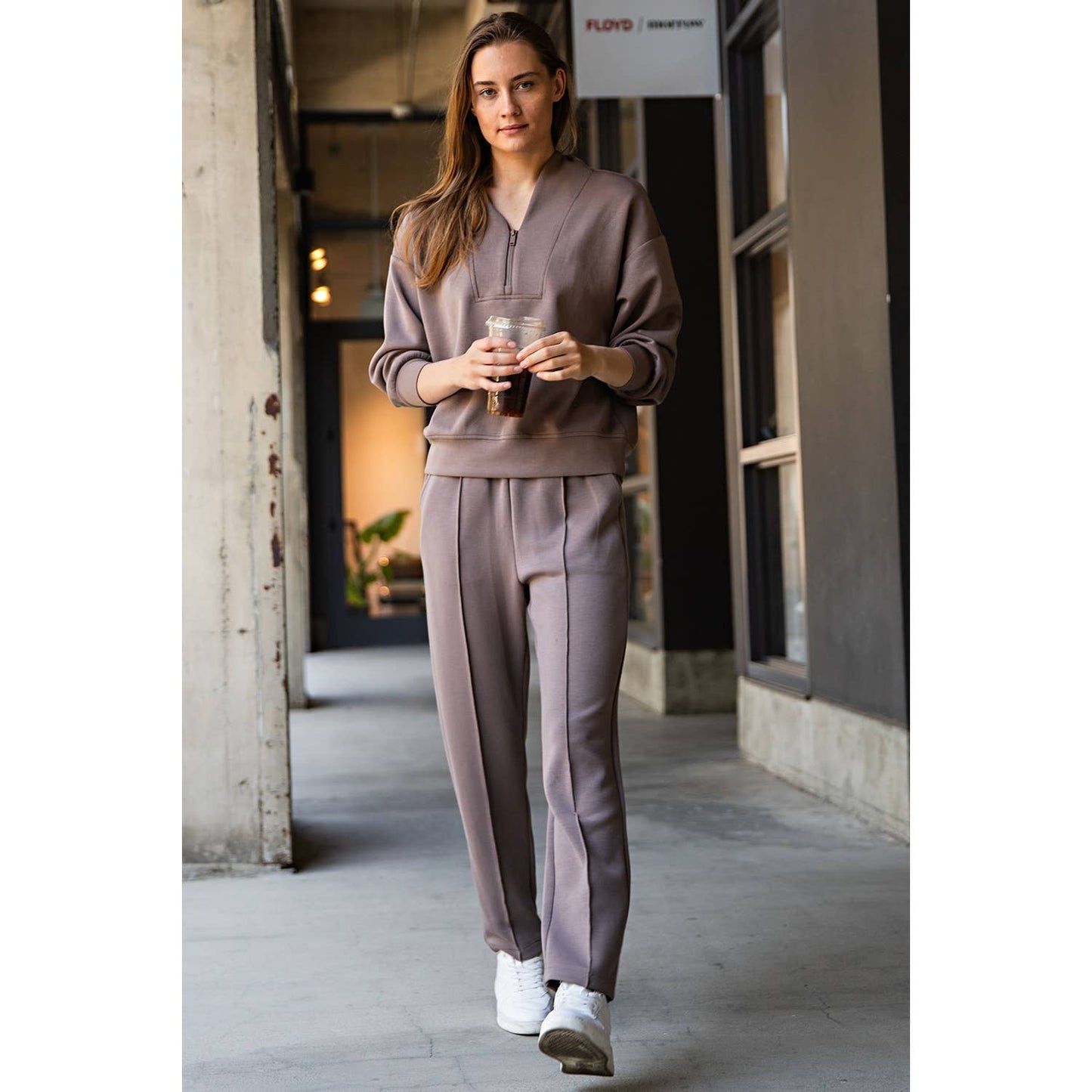 MODAL POLY SPAN SCUBA PINTUCK PANT: Mocha / S