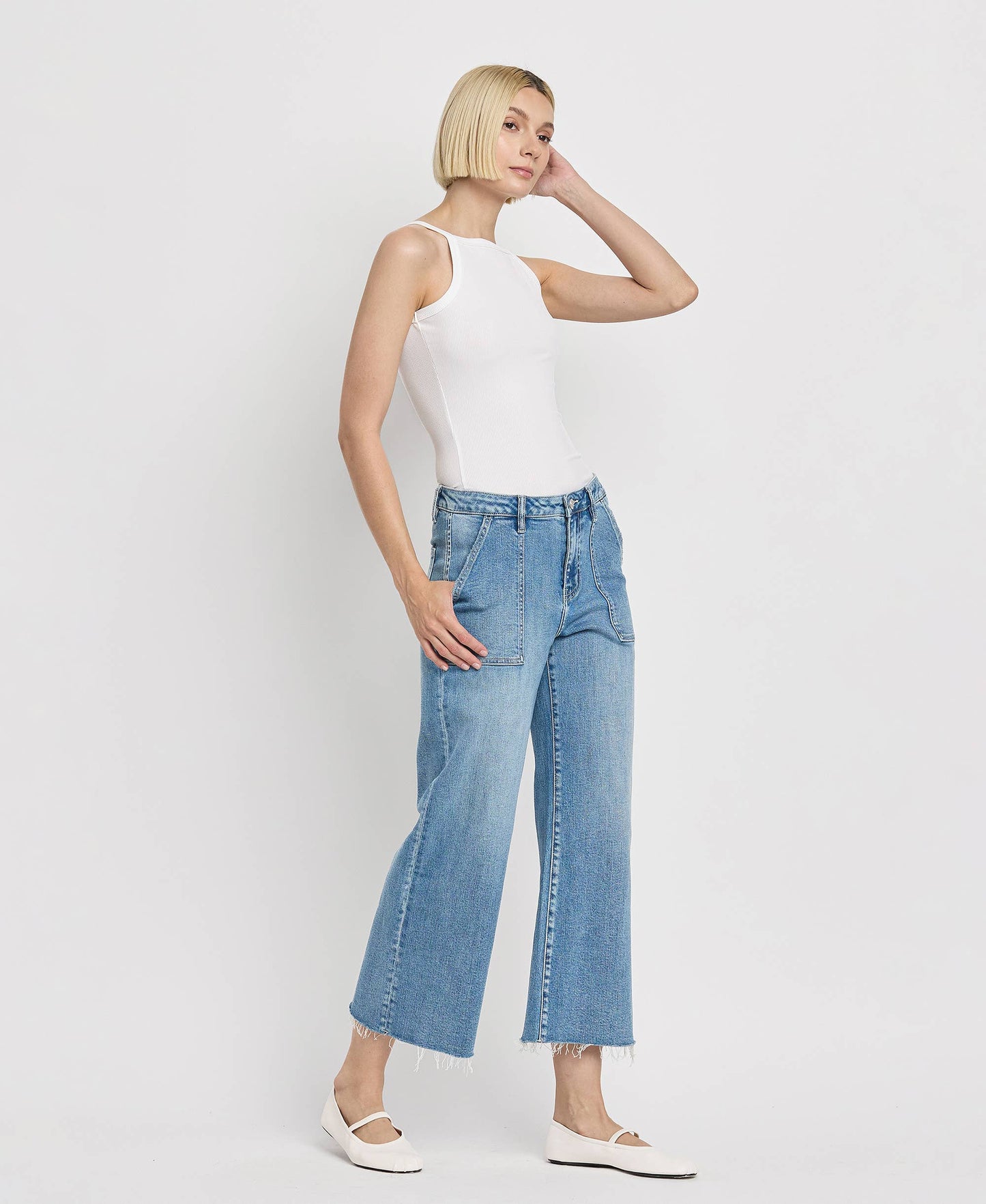 HIGH RISE CROP CARPENTER WIDE JEANS LV1439: SOLICITOUS / 30