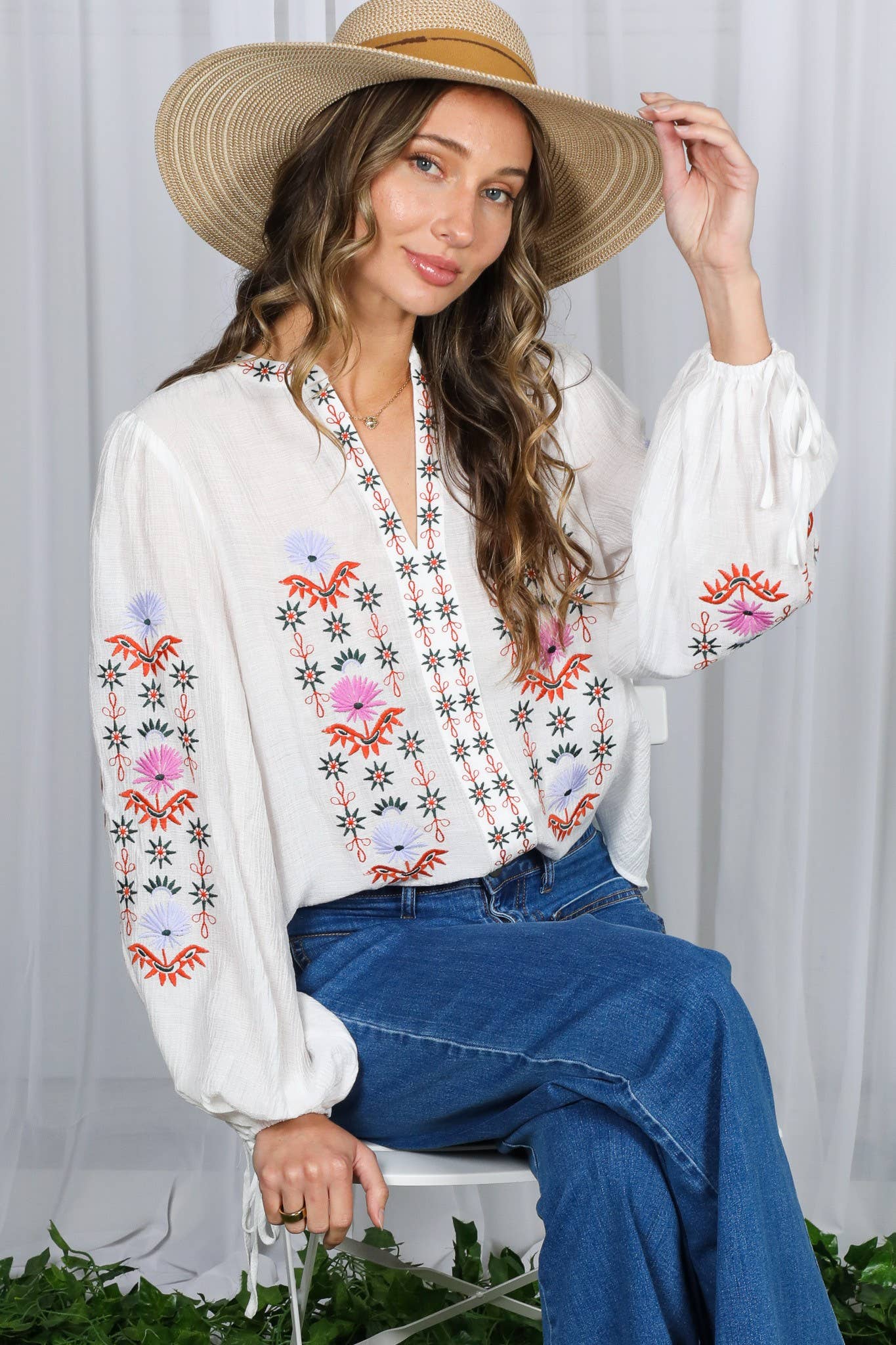 Vintage Embroidered Long Puff Blouse Top VT83003: Off White / L