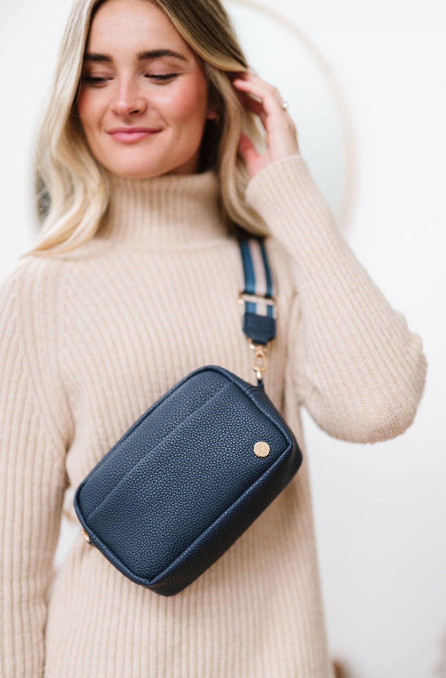 Willow Crossbody Belt Fanny Waist Sling Purse Bag: Light Camel
