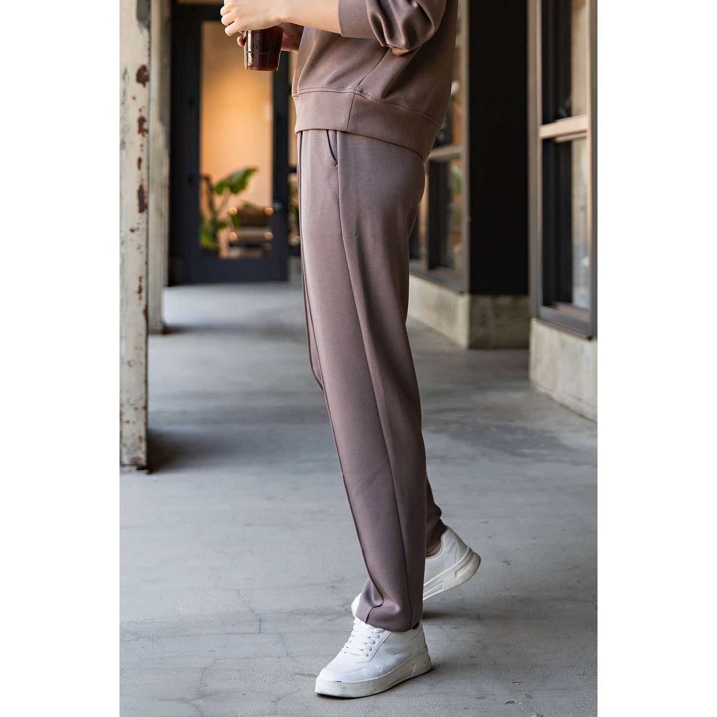 MODAL POLY SPAN SCUBA PINTUCK PANT: Mocha / S
