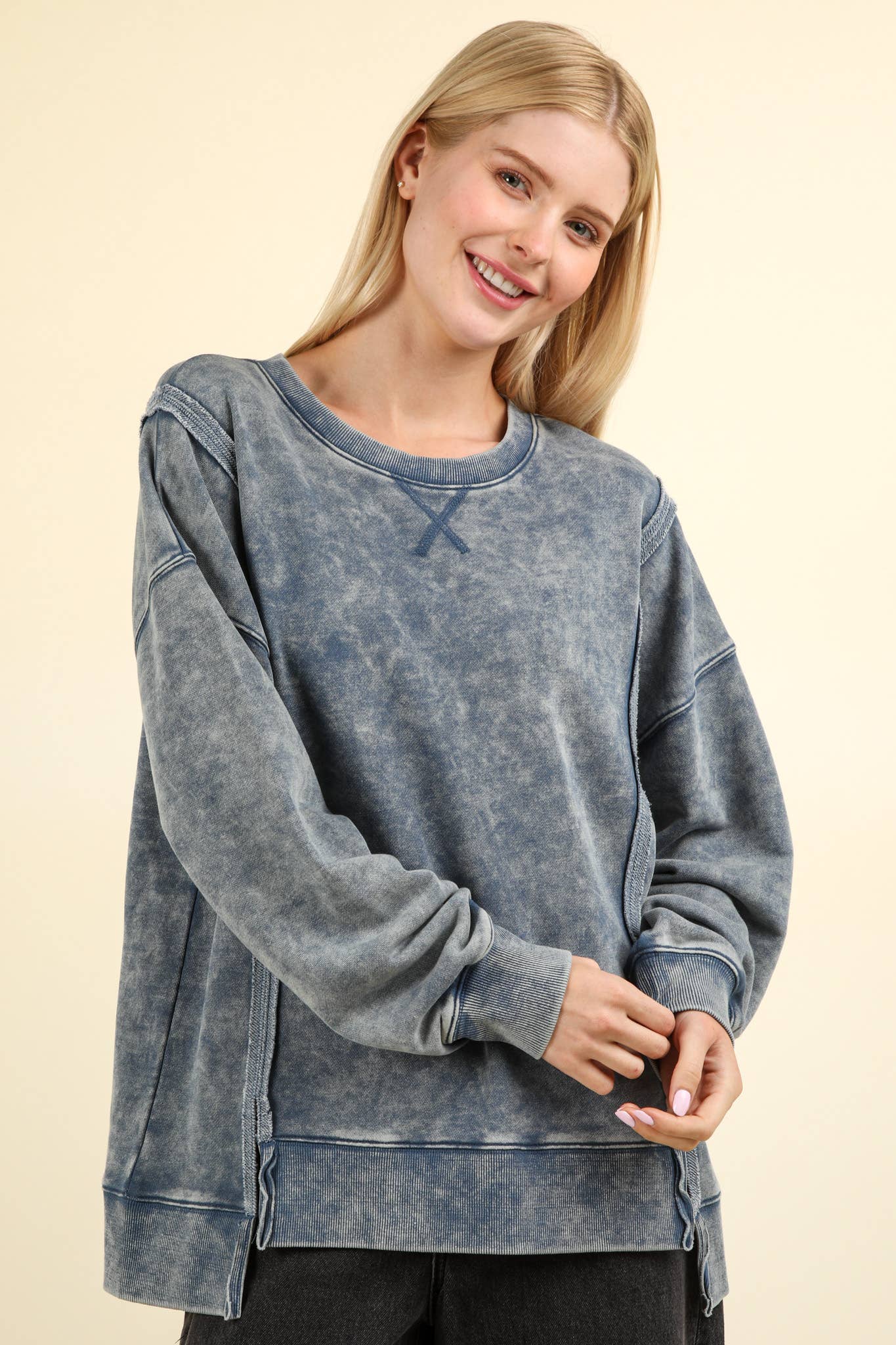 NT11399-Mineral Washed French Terry Oversized Knit Top: Black / S-M-L/2-2-2
