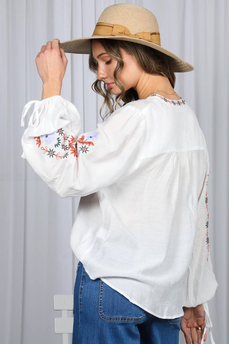 Vintage Embroidered Long Puff Blouse Top VT83003: Off White / L