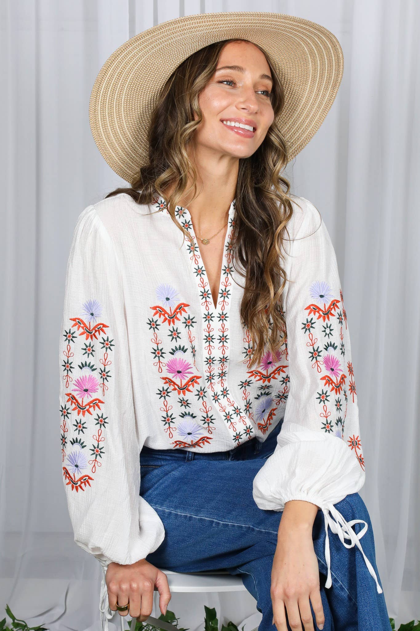 Vintage Embroidered Long Puff Blouse Top VT83003: Off White / L