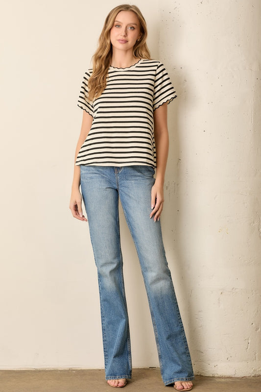 The Wavy Tee