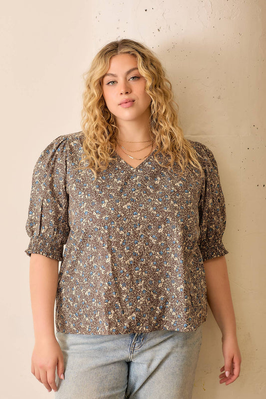 V NECK SMOCKED SLEEVE BLOUSE: BROWN MULTI / 3XL