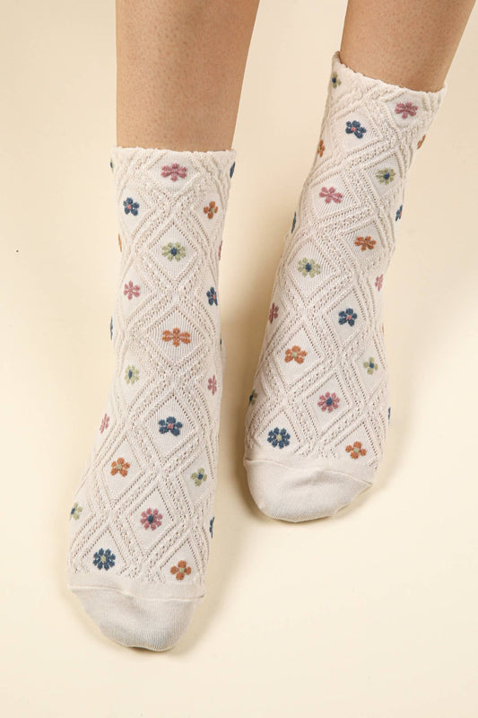 SC10038C-Floral Printed Textures Crew Socks: CREAM / OS/5