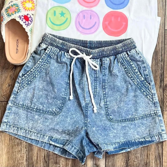 Chambray Charm Pocket Shorts