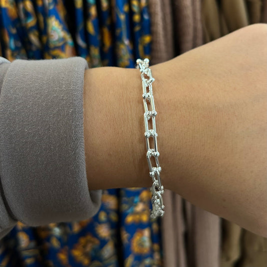 Silver Chainlink Clasp Bracelet