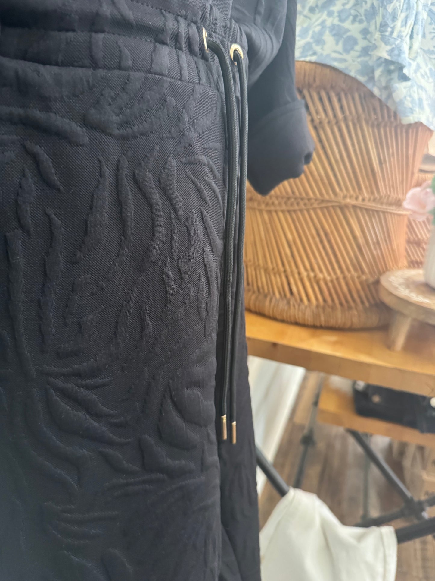 BLACK AND GOLD TRAVEL SET PANTS