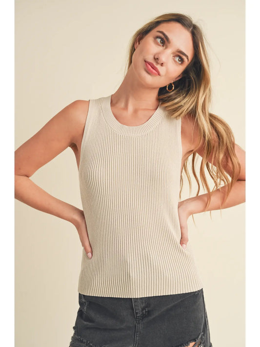 Sandstone Ribbed Tank